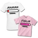 T-shirt di coppia mamma e figlia "Batteria loading...", divertente idea regalo per una mamma ed una bambina
