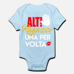 Body / pagliaccetto neonato, azzurro, bimbo, bebè "ALT ragazze: una per volta!"