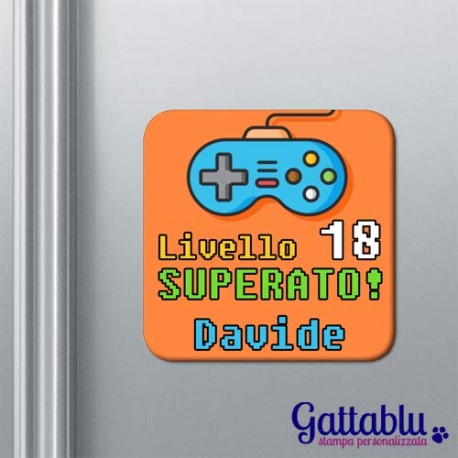 Calamita di compleanno 18 livello superato! PERSONALIZZABILE con il nome! Idea per bomboniera!