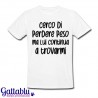 T-shirt uomo con stampa Cerco di perdere peso ma lui continua a trovarmi, idea regalo divertente a tema dieta!