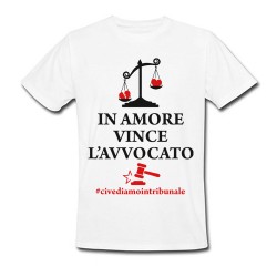 T-shirt maglietta uomo in Amore Vince l'avvocato, Ci Vediamo in Tribunale! Idea Regalo Divertente Laurea in Legge!